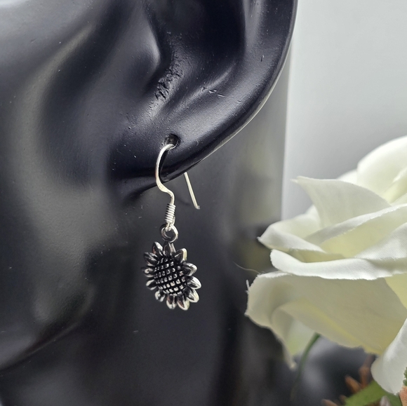 ❤️ SUNNY DAYS EARRINGS - Picture 4 of 8